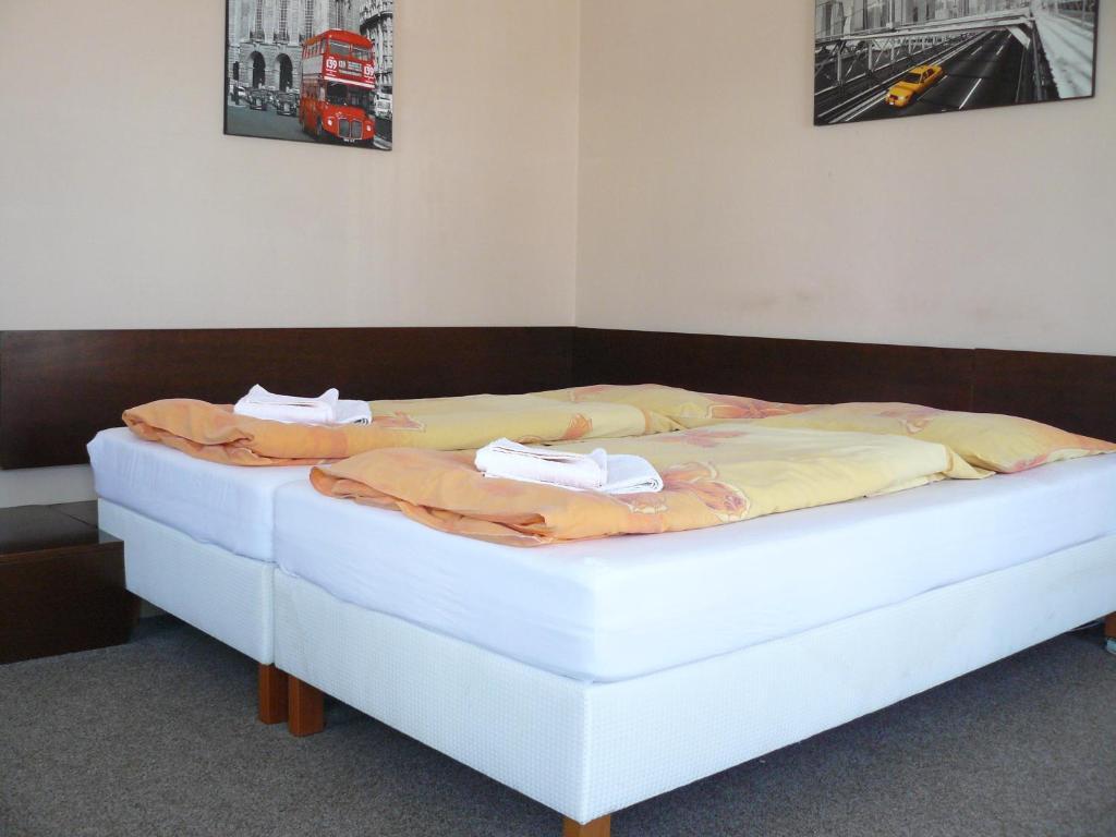 Hotel Bila Ruze Brno Eksteriør billede